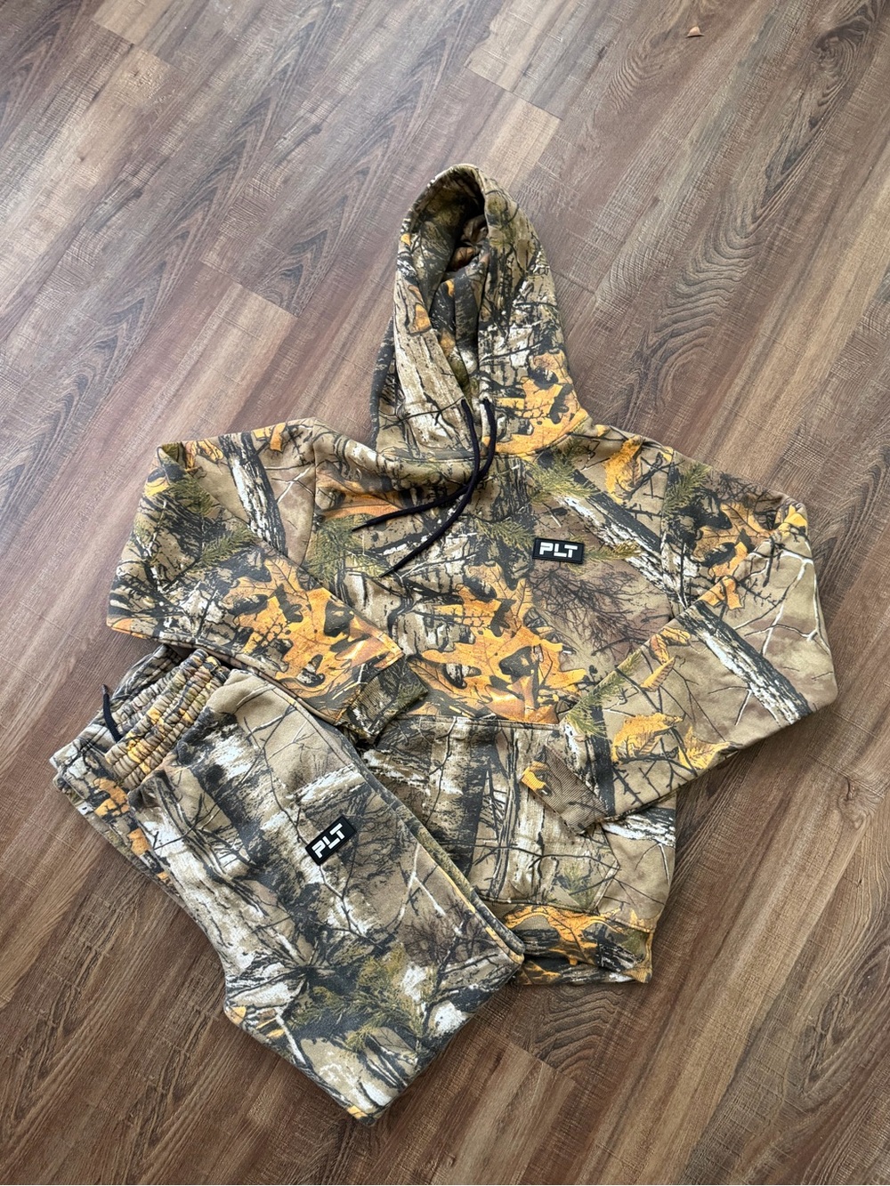 PrettyLittleThing Camo Hoodie & Joggers - Brown Green Orange (Top: M Bottoms: S)